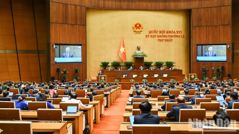 Parlamento de Vietnam refuerza control de criptoactivos y aprueba programa social 2026-2035