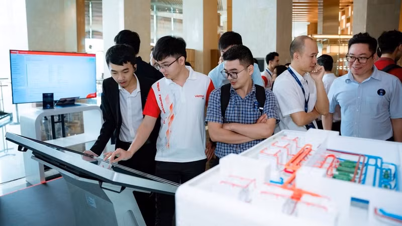 Empresas conocen soluciones de infraestructura para centros de datos en DCCI Summit 2026. (Foto: Viettel IDC)