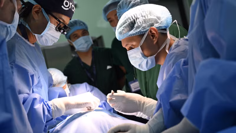 El programa Hospital Aéreo de Orbis 2026 fortalecerá las capacidades profesionales de 230 trabajadores del sector oftalmológico.